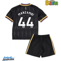 Aston Villa Johan Manzambi #44 Bortedraktsett Barn 2026-27 Kortermet (+ Korte bukser)